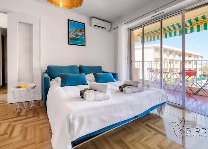شقة 1br W Terrace & Parking *